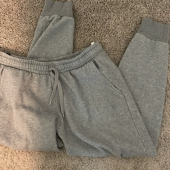 Puma Men's Fleece Lined Tapered Leg Cuffed Athletic Sweatpants (Gray X-Large) - Picture 4 of 7